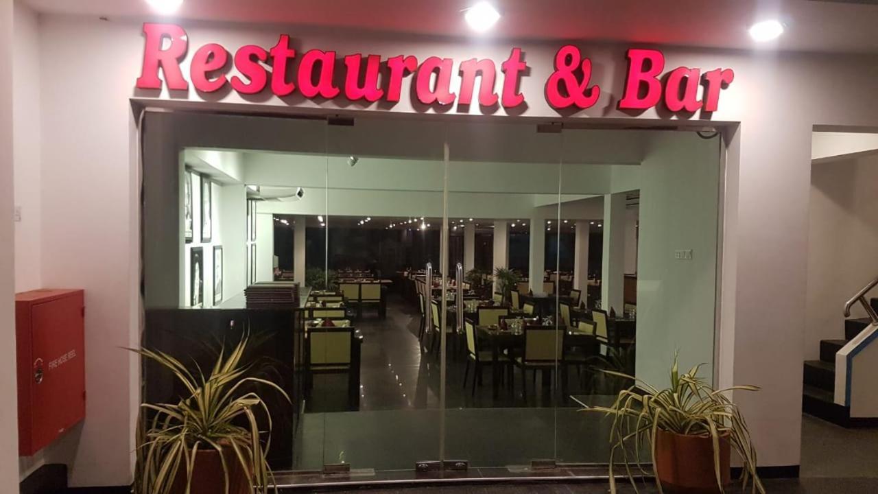 Point Pedro Village Hotel Northern Point מראה חיצוני תמונה