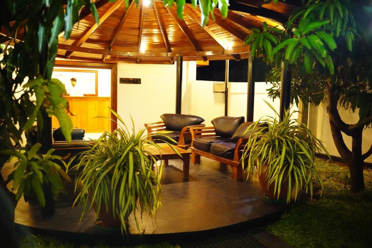 Point Pedro Village Hotel Northern Point מראה חיצוני תמונה