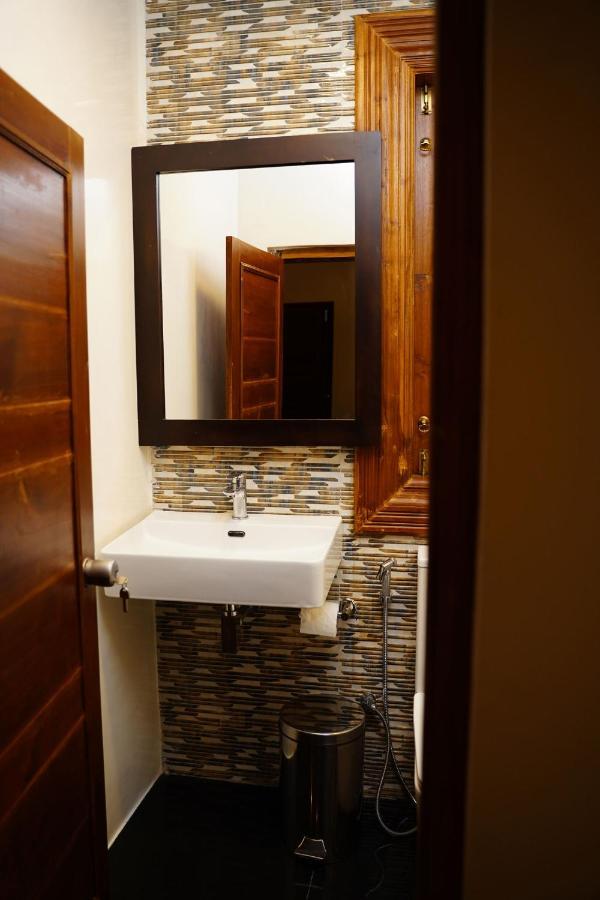 Point Pedro Village Hotel Northern Point מראה חיצוני תמונה