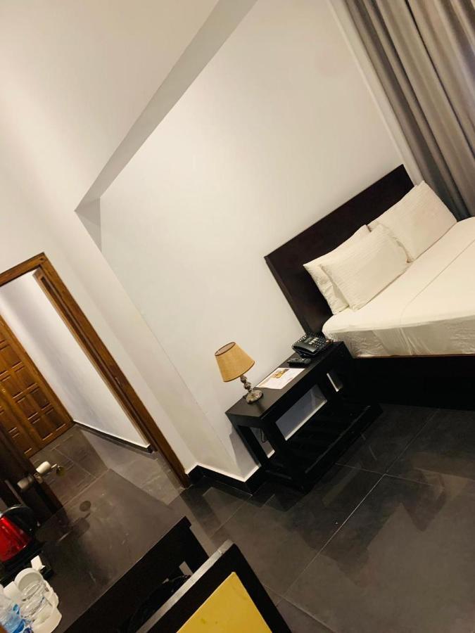 Point Pedro Village Hotel Northern Point מראה חיצוני תמונה