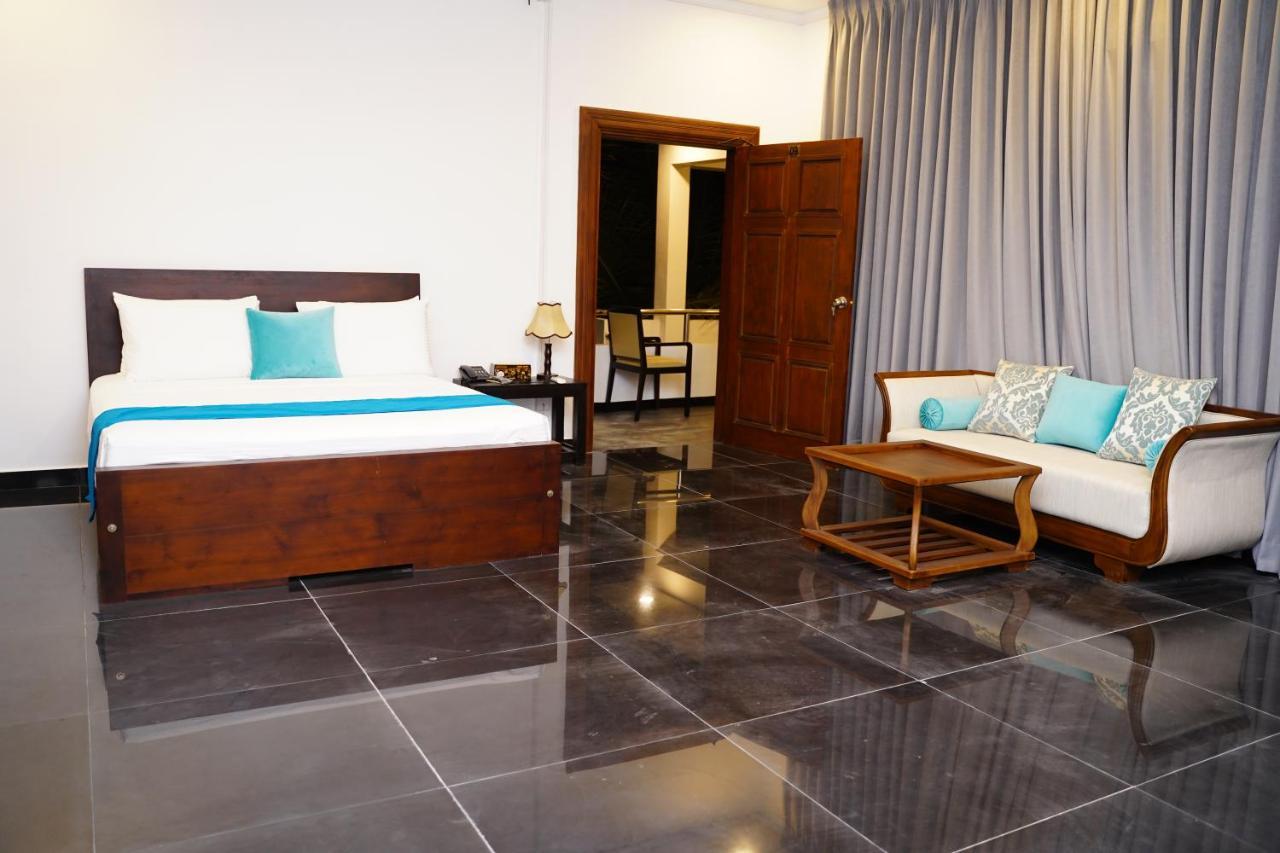 Point Pedro Village Hotel Northern Point מראה חיצוני תמונה